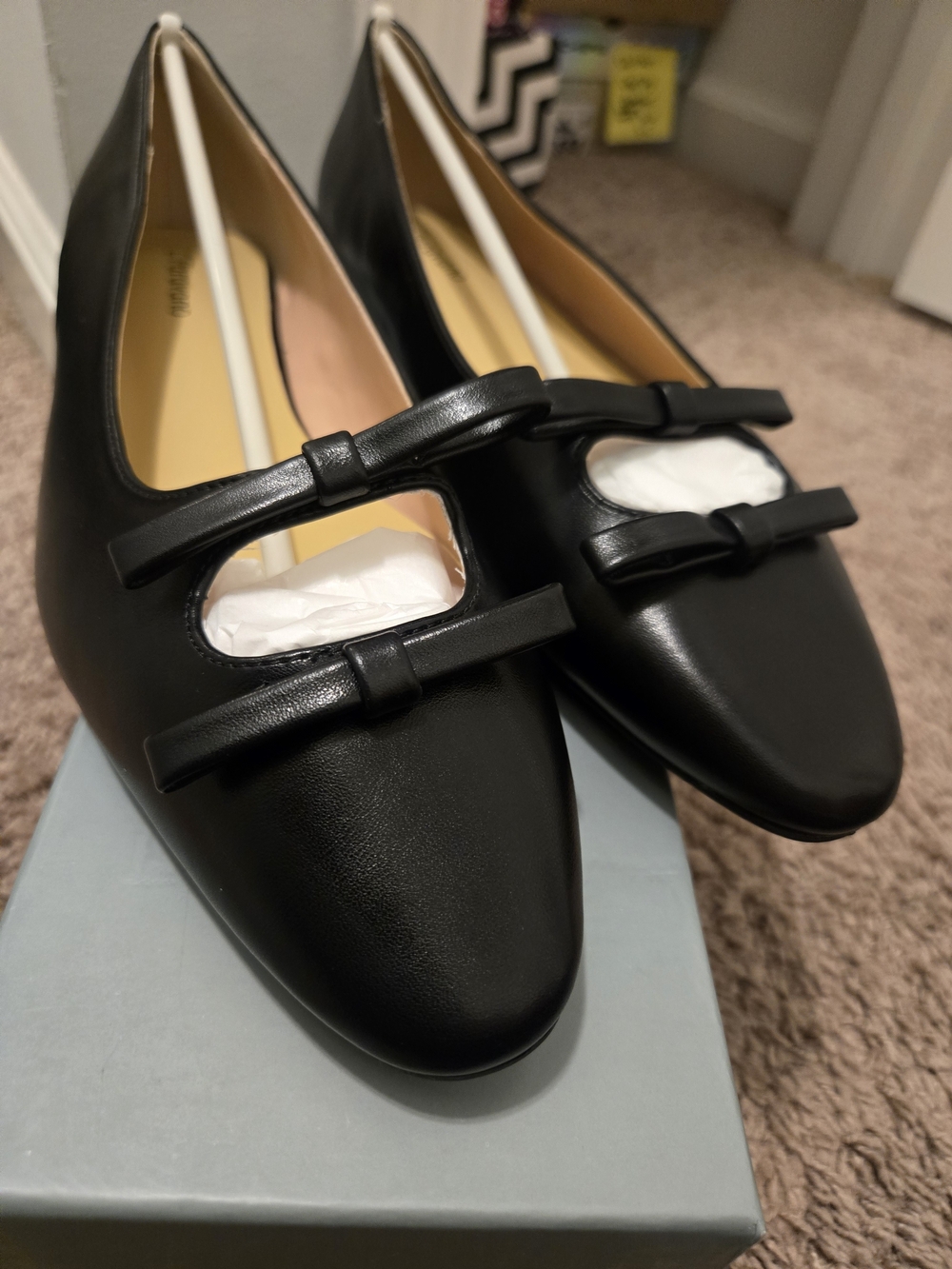 Black Women's Bow-Accent Pointed-Toe Flats